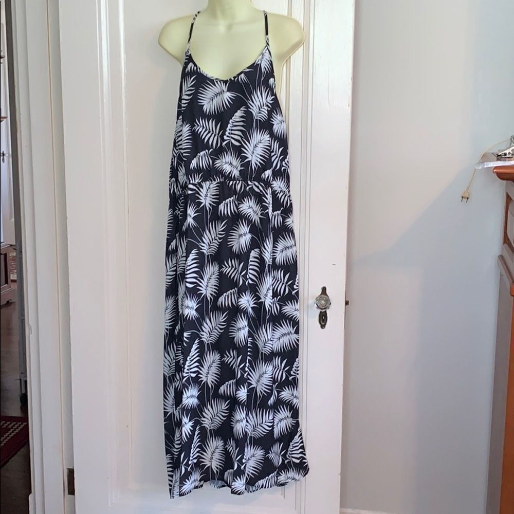 NWT Grayson Threads black & white strappy dress